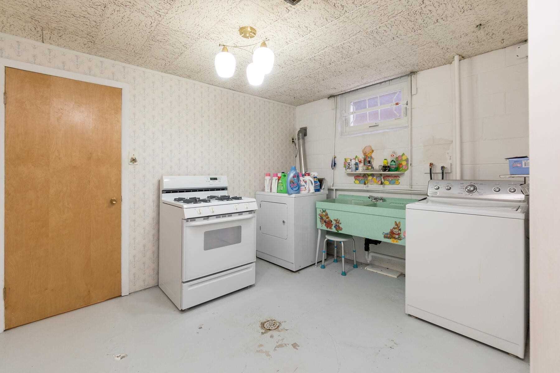 334 Burton Rd