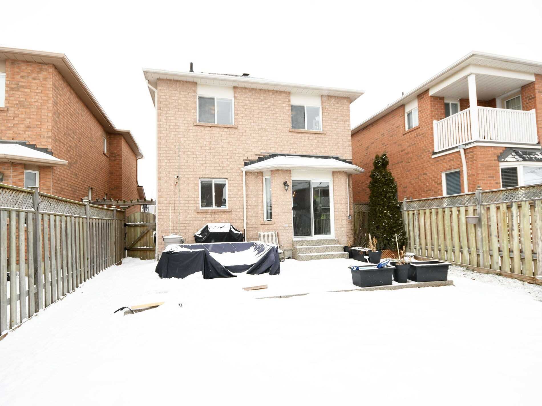 35 Hillsburgh Dr