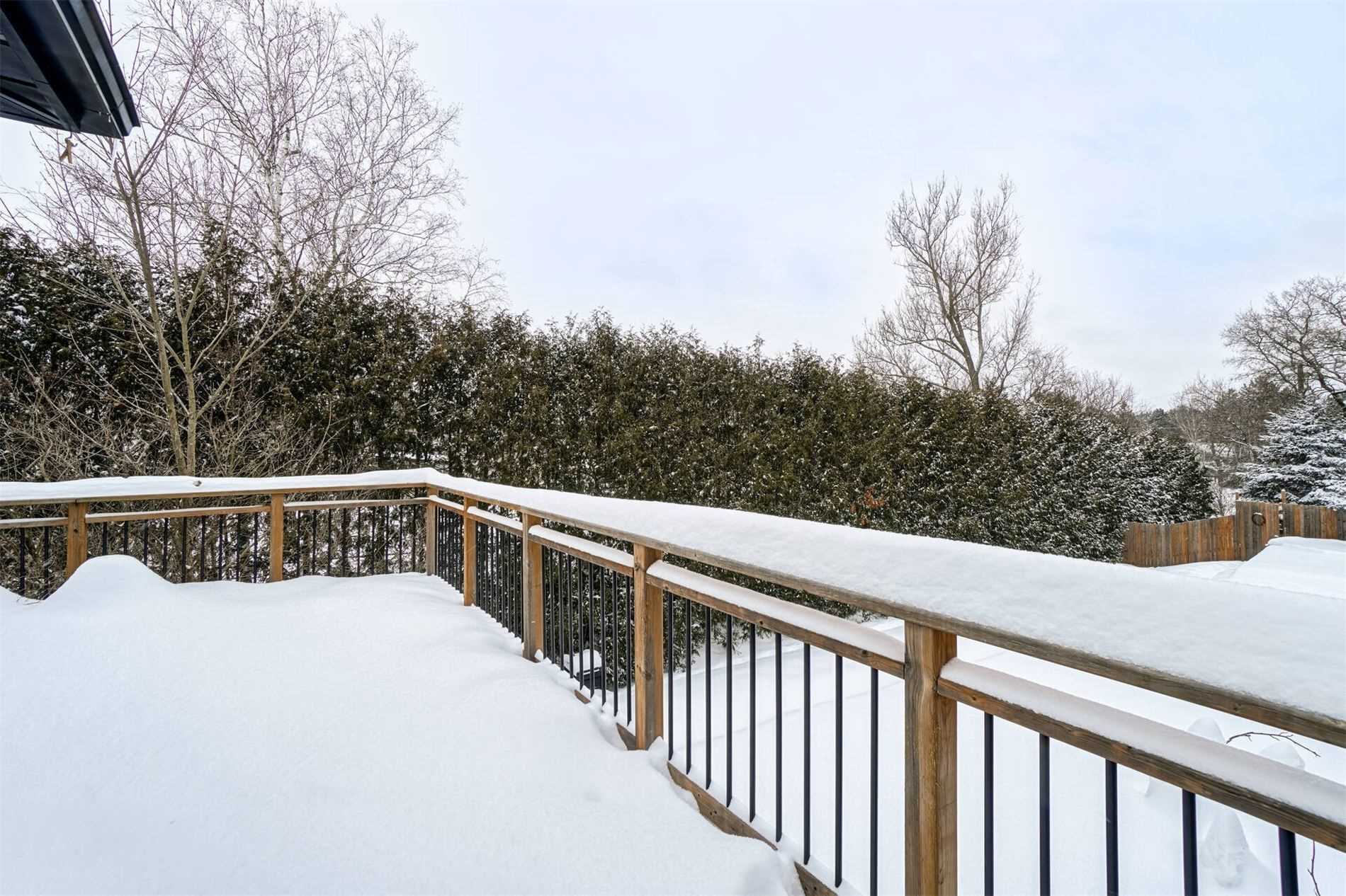 26 Munro St
