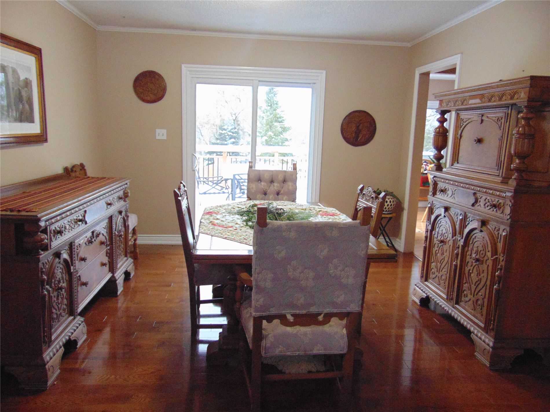 26 Munro St