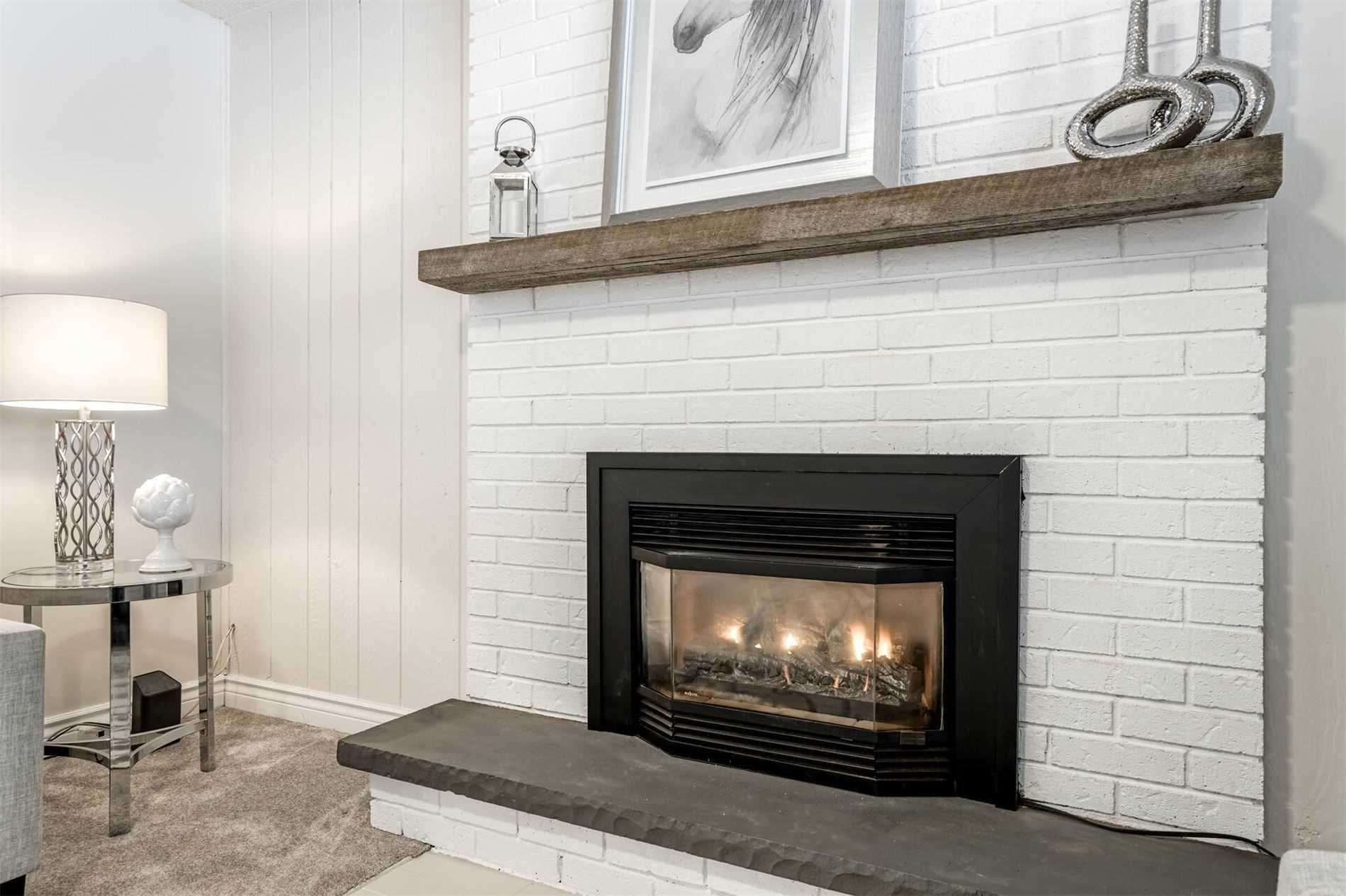 26 Munro St