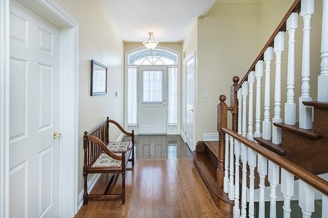 10 Stonehart St