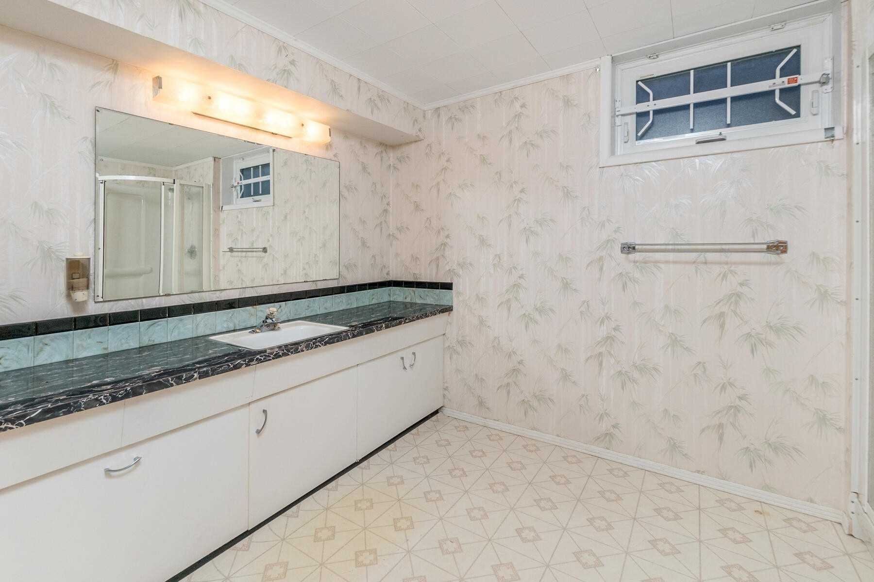 334 Burton Rd