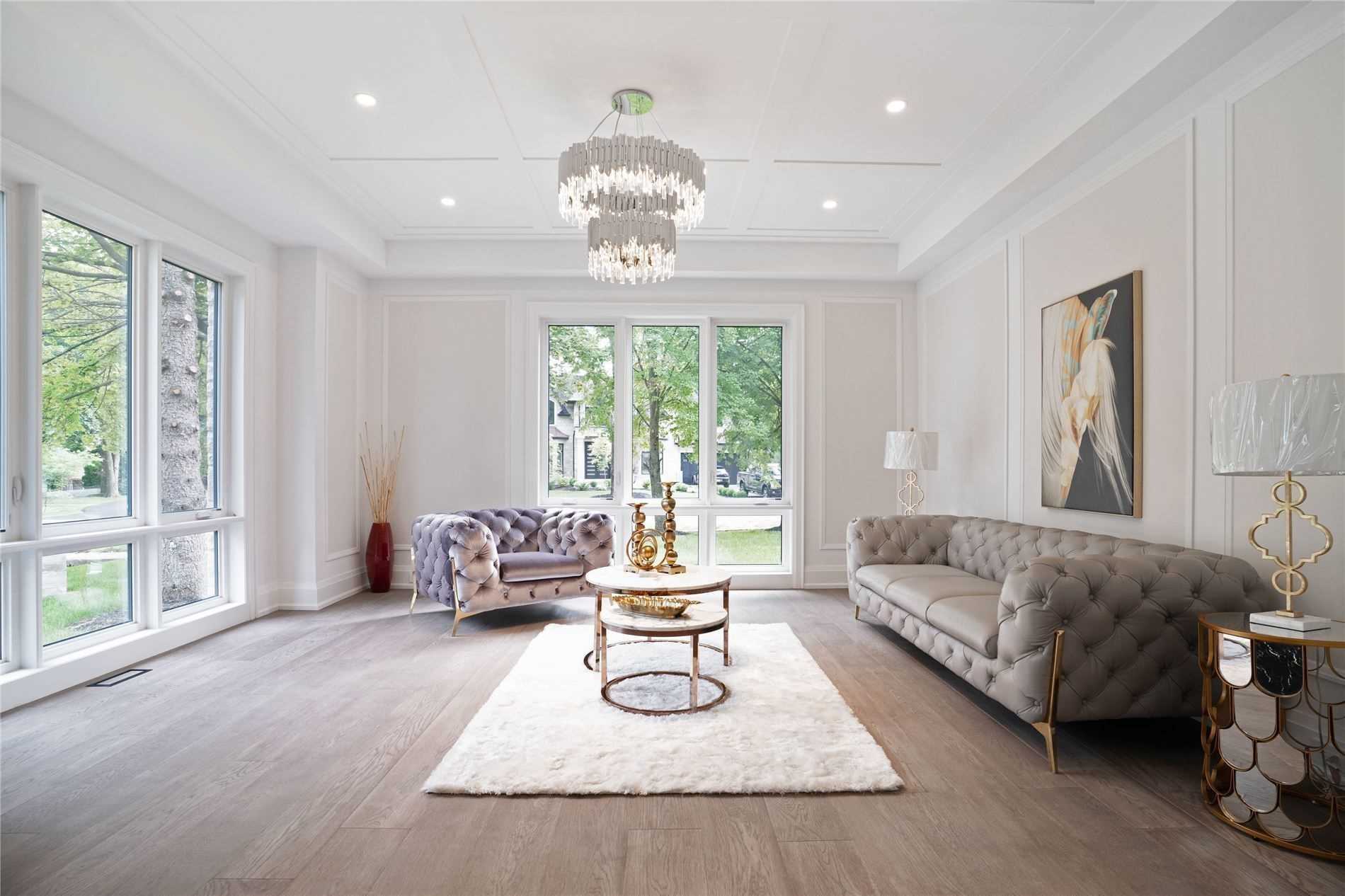 297 Savoy Cres