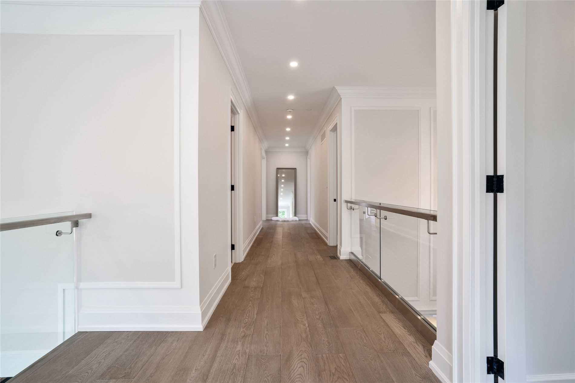 297 Savoy Cres