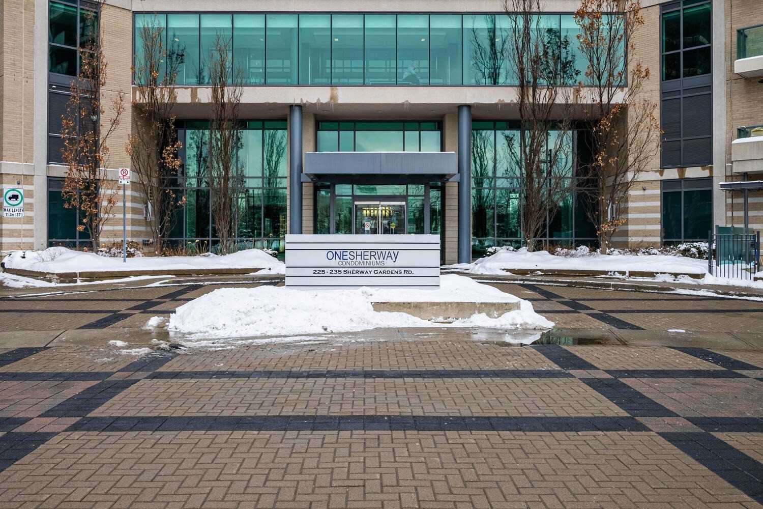225 Sherway Gardens Rd, #206