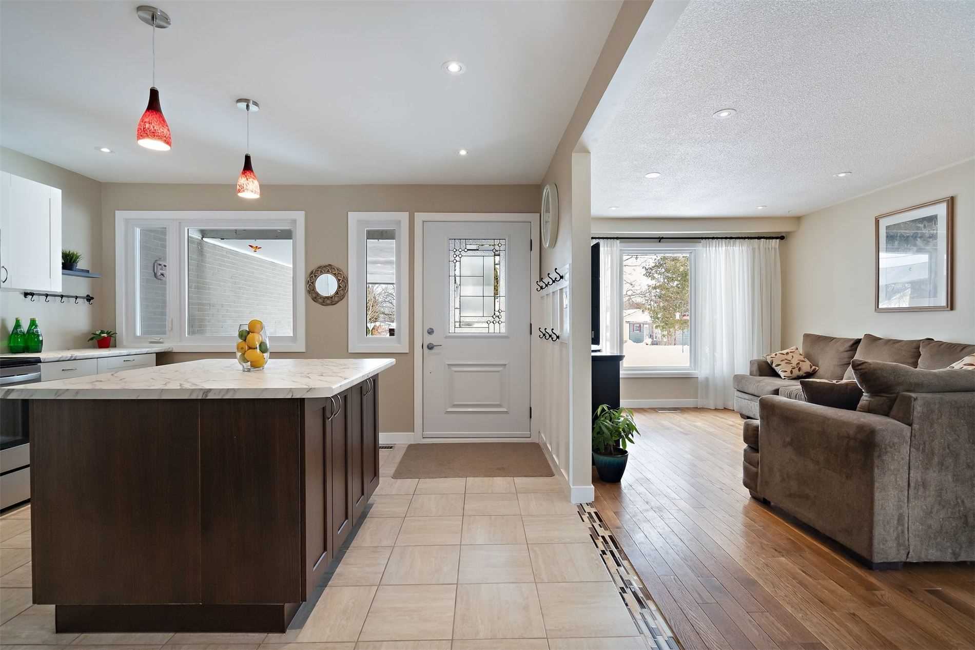 34 Ontario St