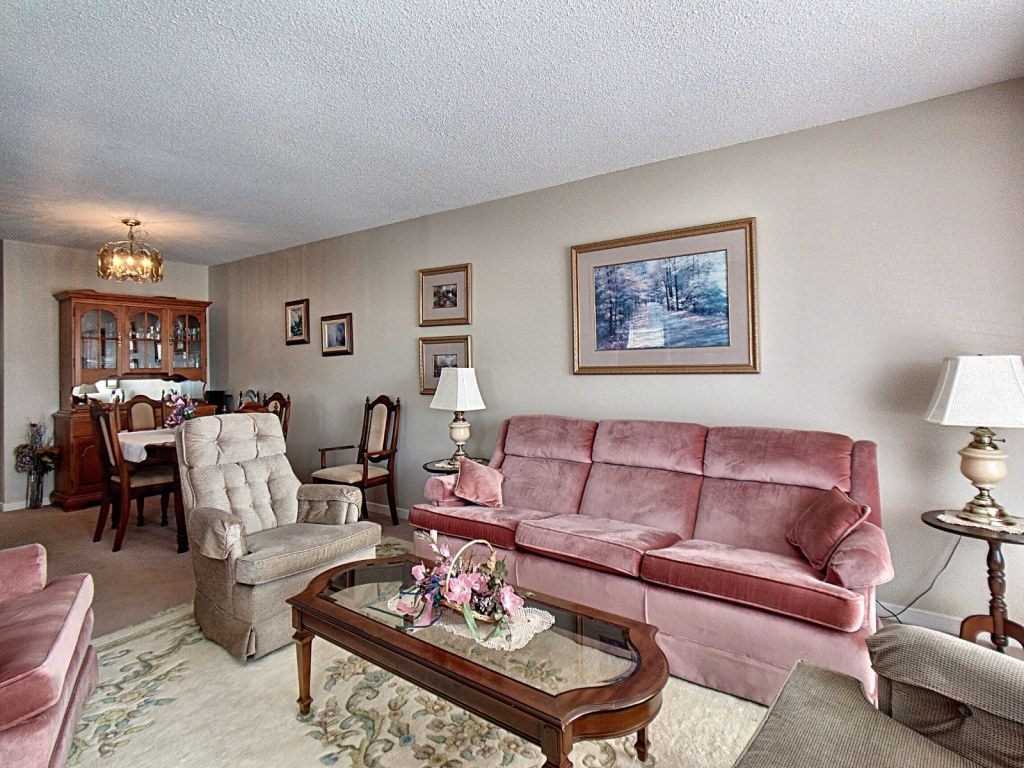 162 Burbank Cres