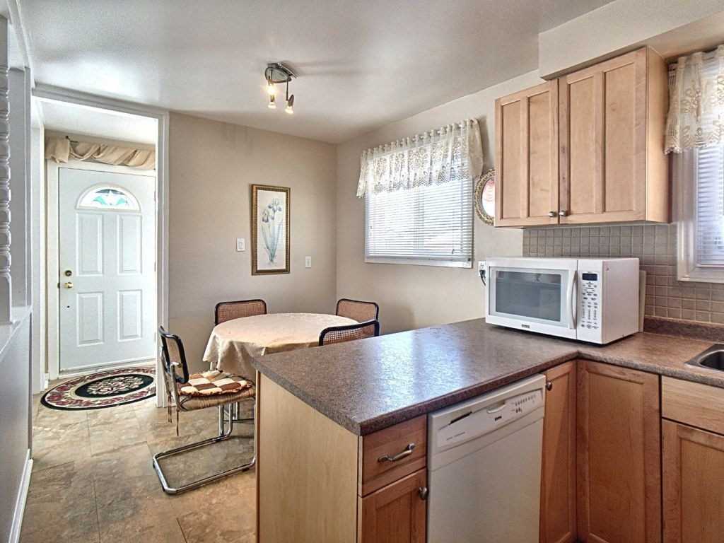 162 Burbank Cres