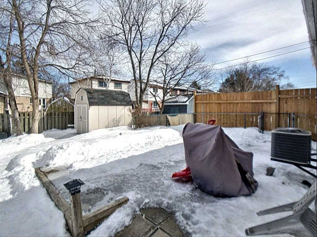 162 Burbank Cres