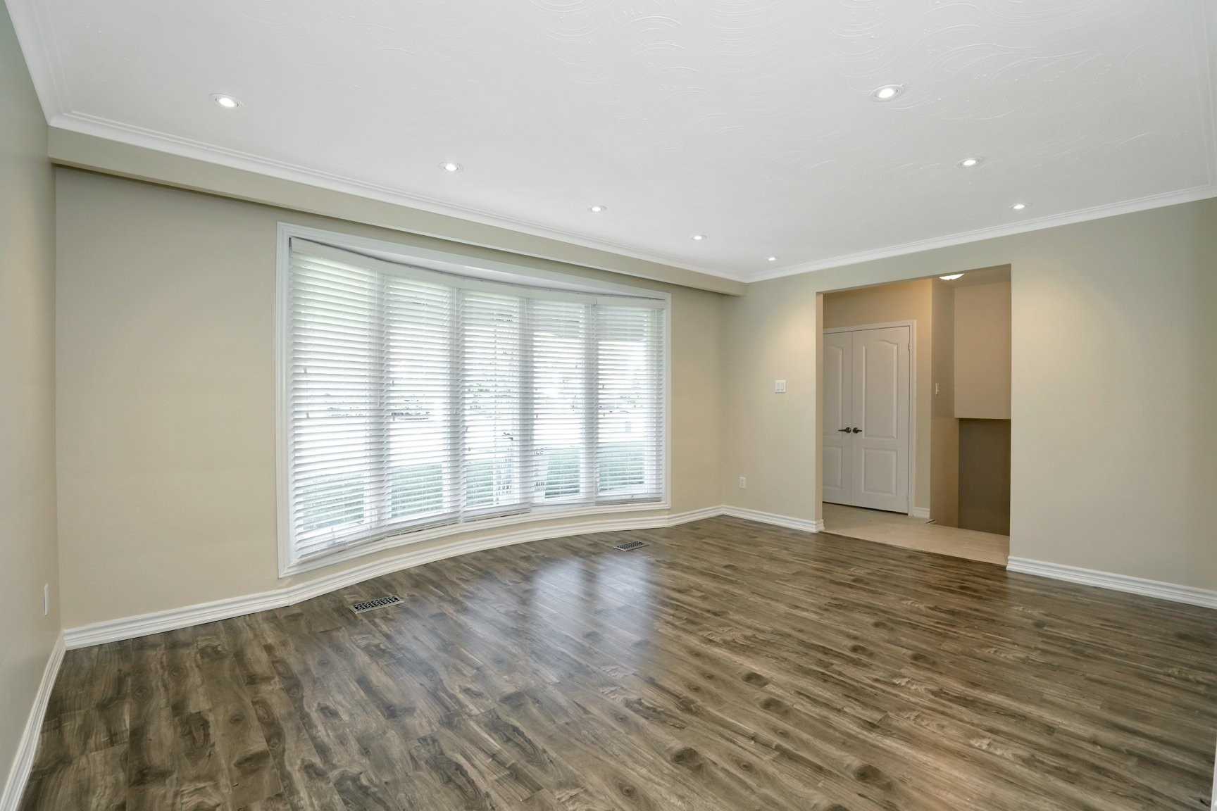 92 Sewell Dr