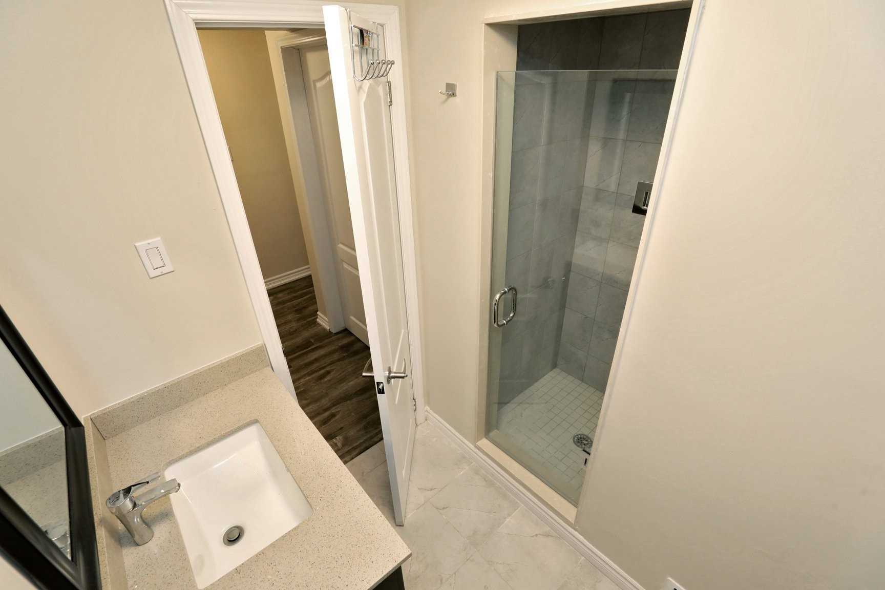 92 Sewell Dr