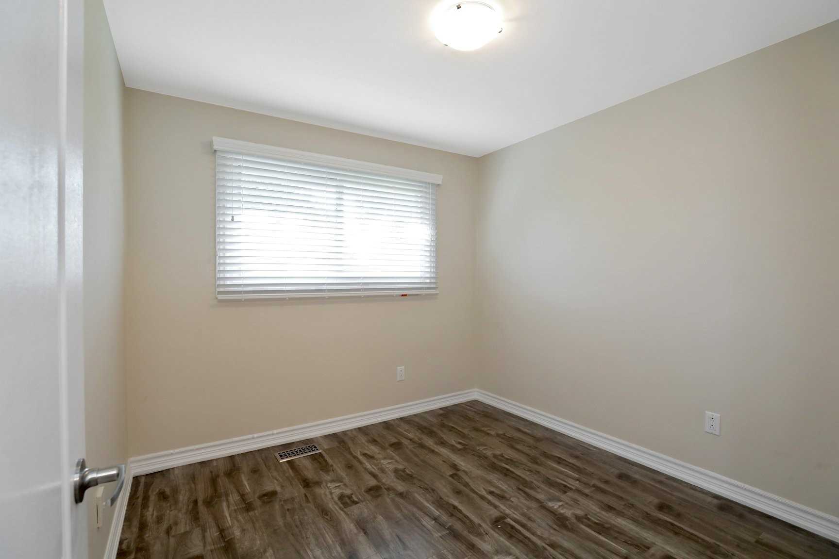 92 Sewell Dr