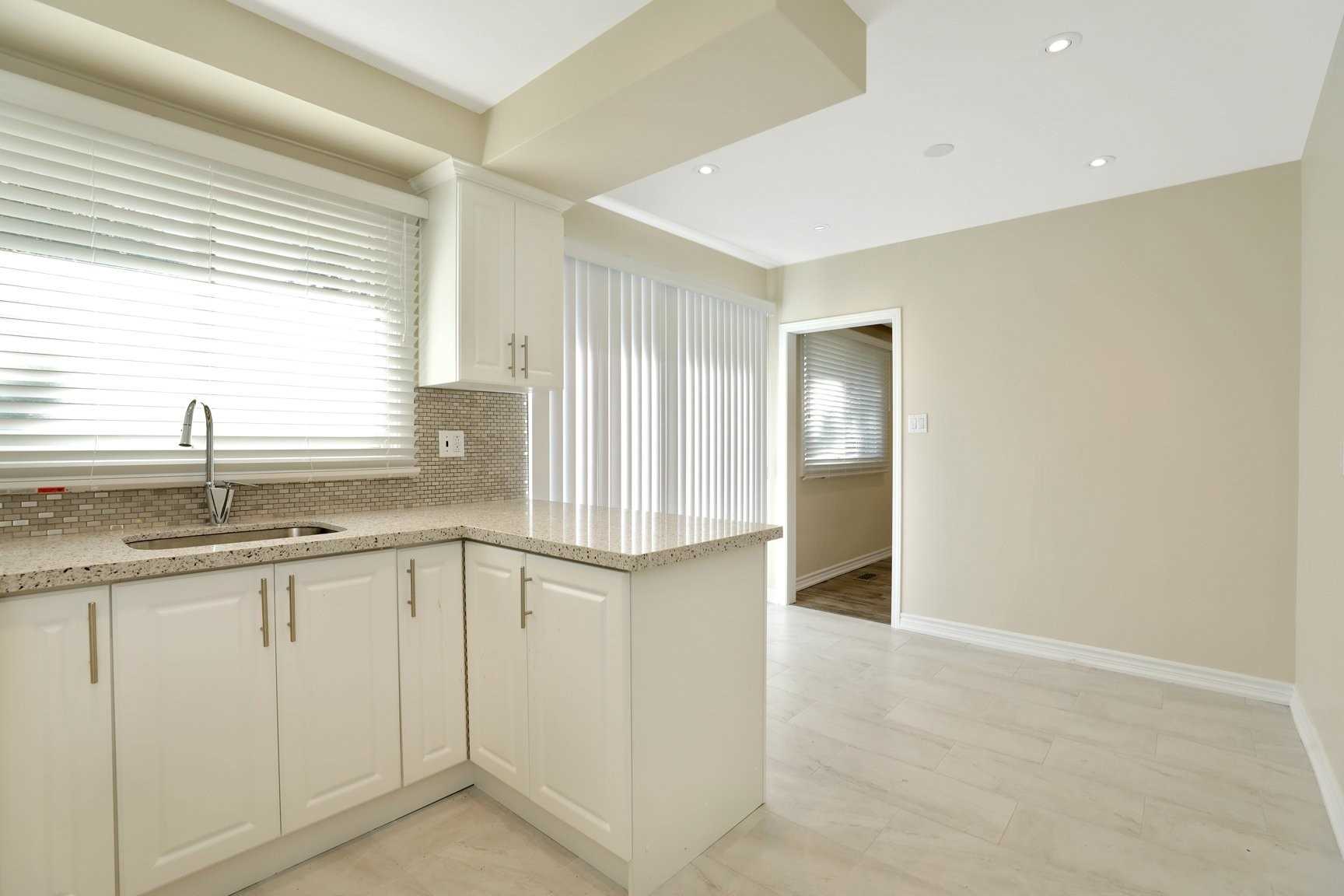 92 Sewell Dr
