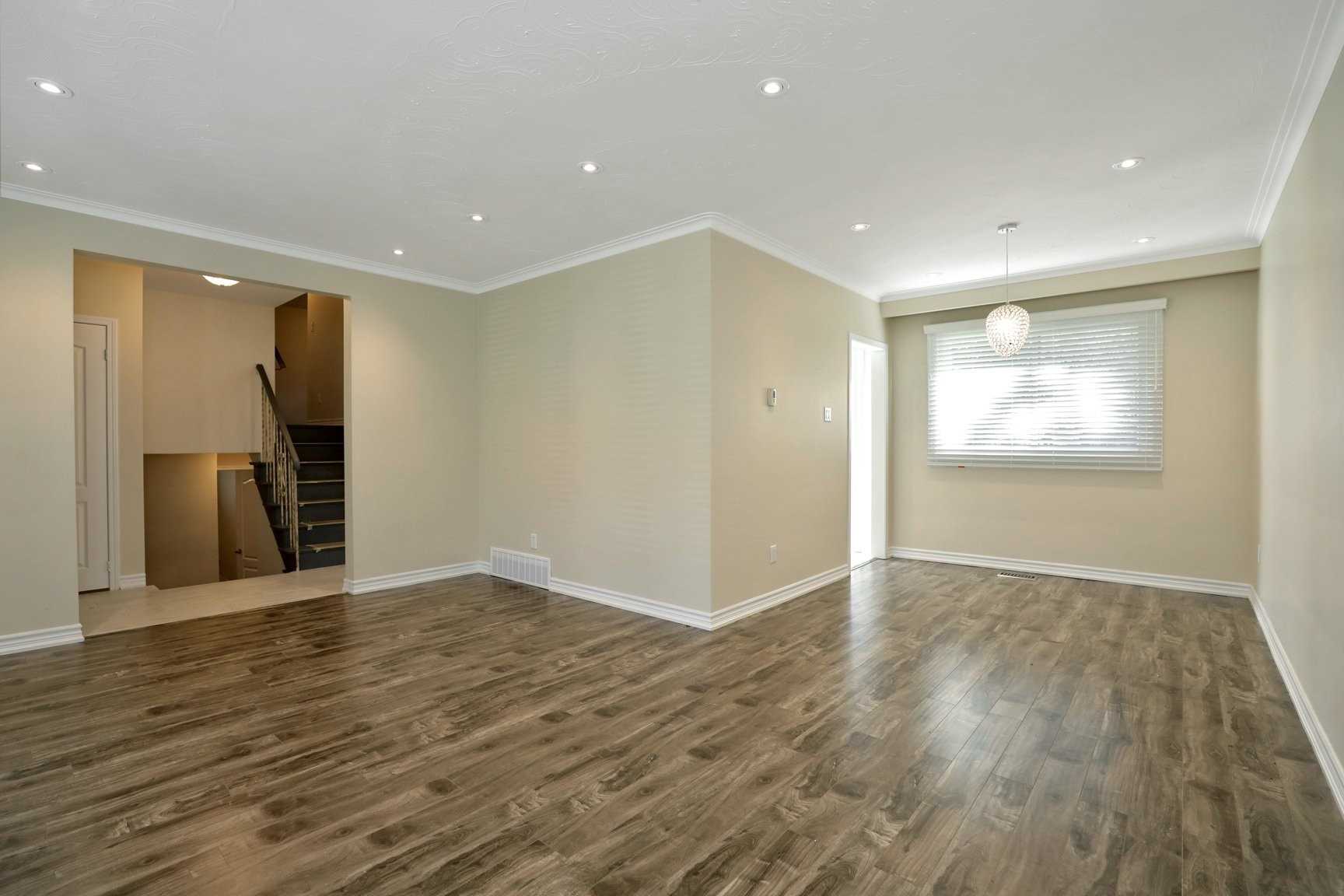 92 Sewell Dr