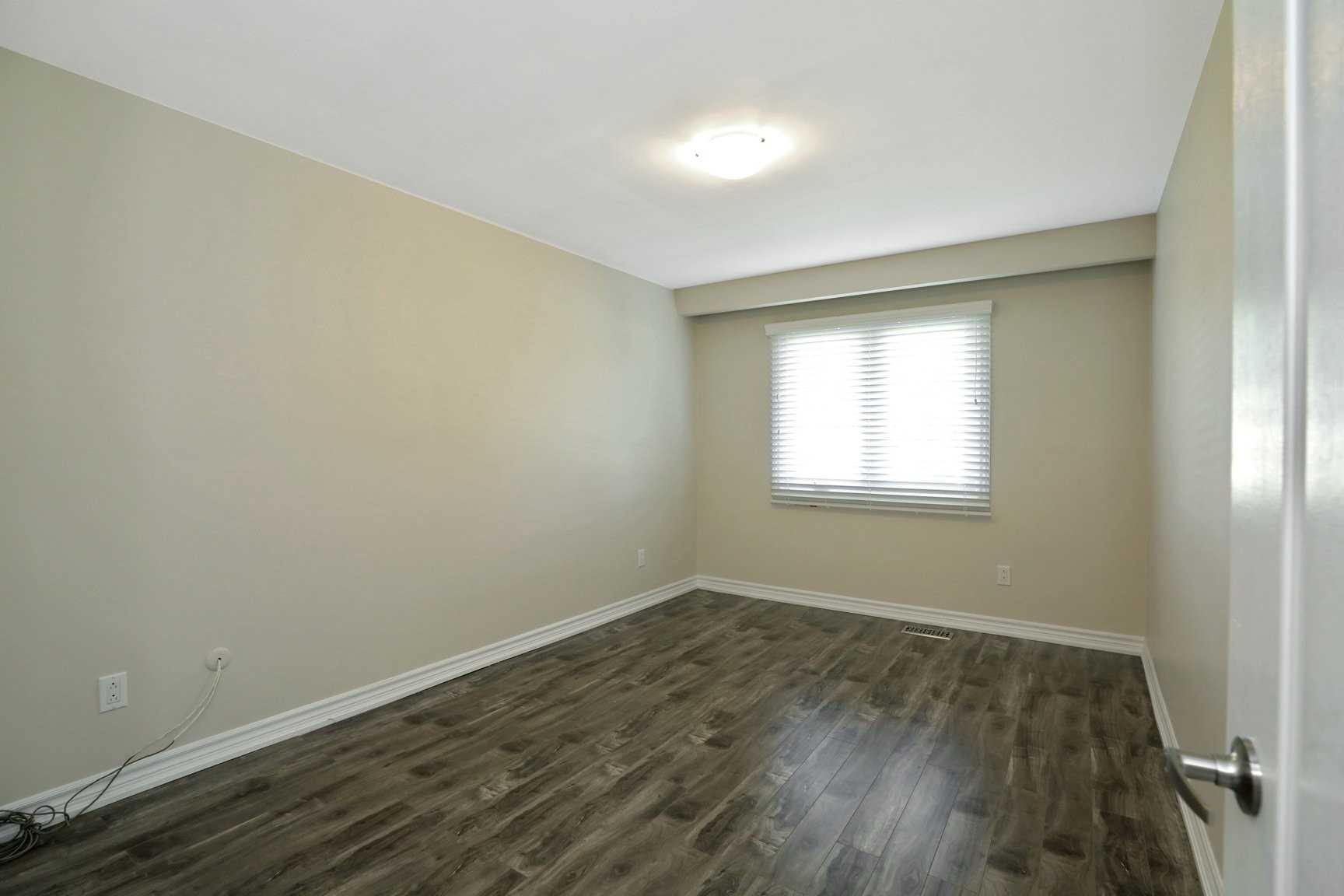 92 Sewell Dr