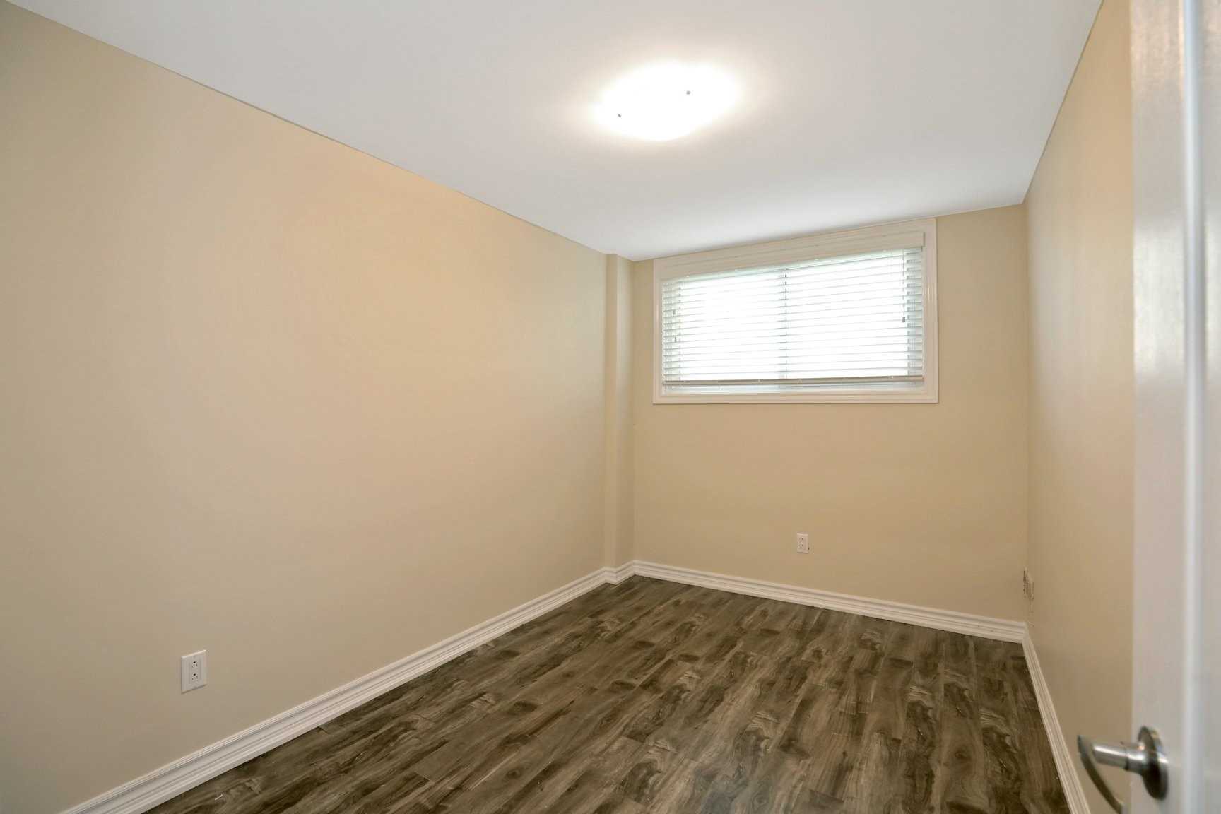92 Sewell Dr