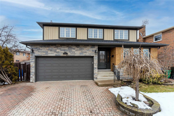 2407 Carlanne Pl, Mississauga