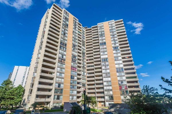 10 Martha Eaton Way, Toronto