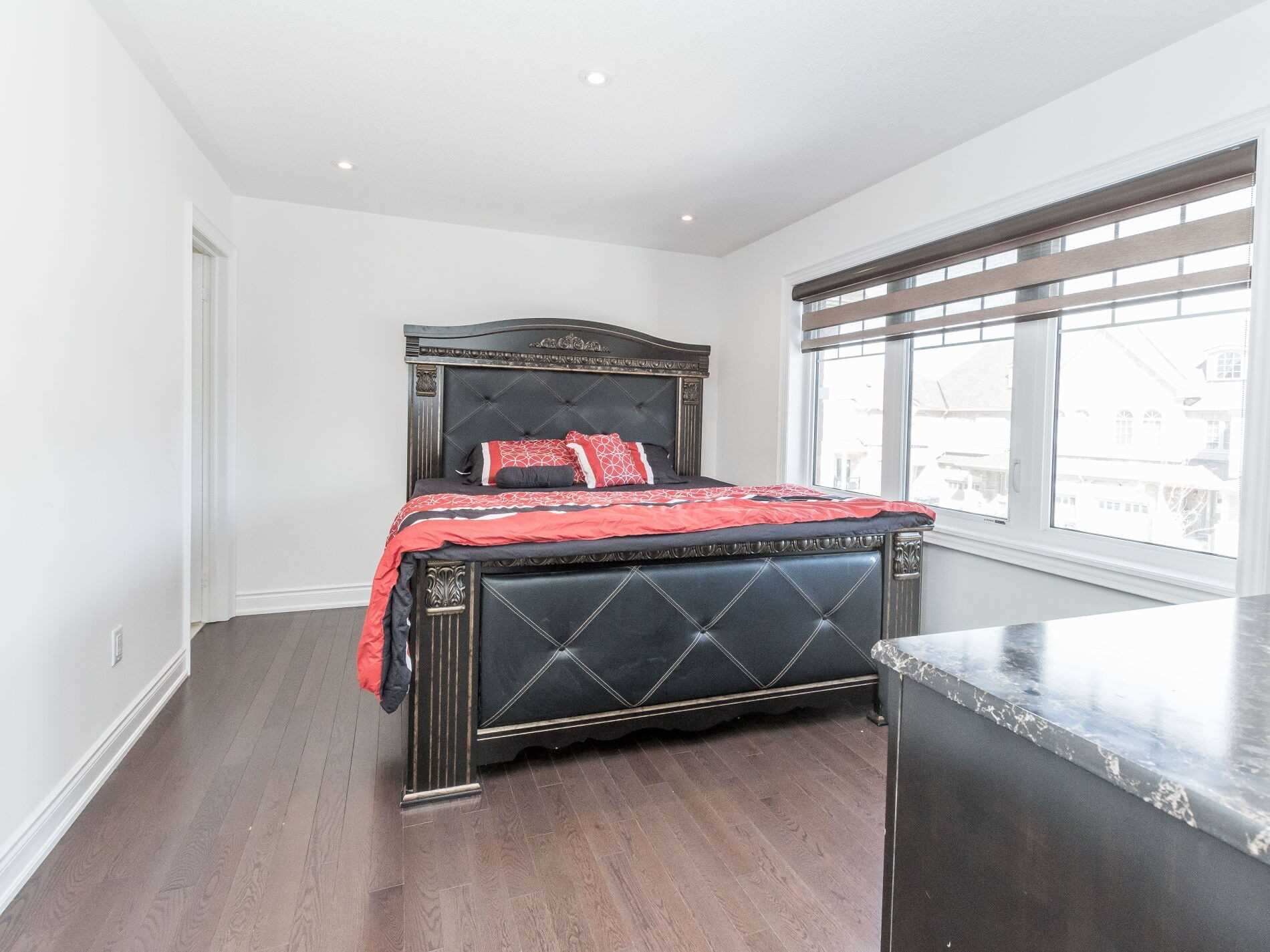 87 Agava St
