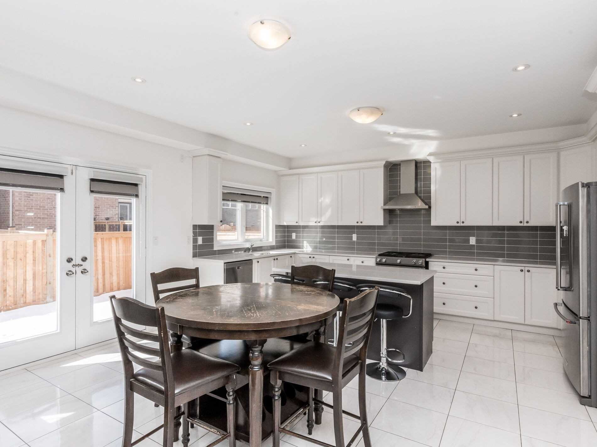 87 Agava St