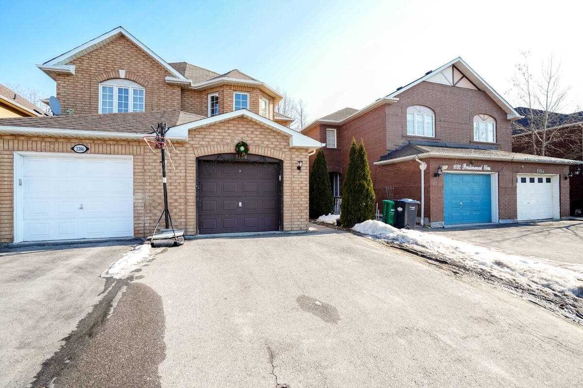 1188 Prestonwood Cres