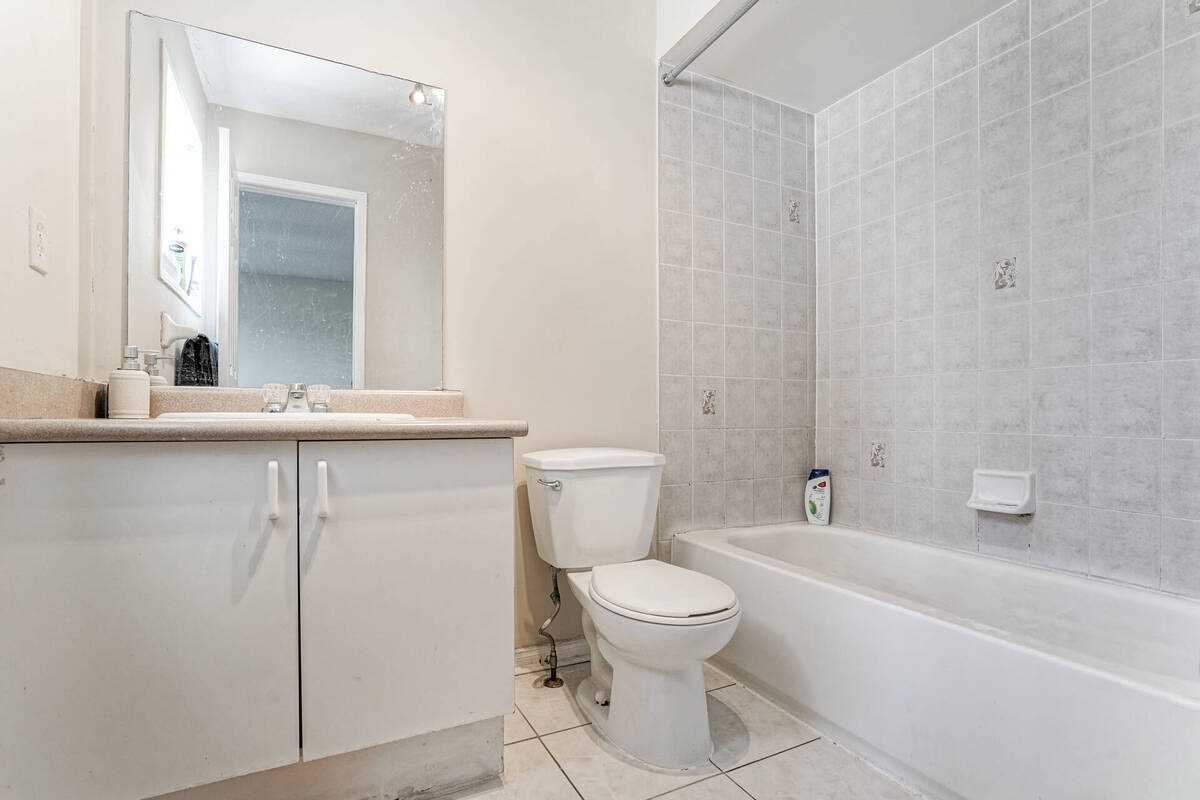 1188 Prestonwood Cres