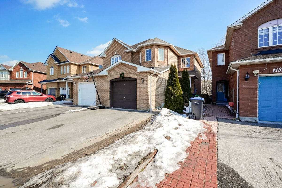 1188 Prestonwood Cres