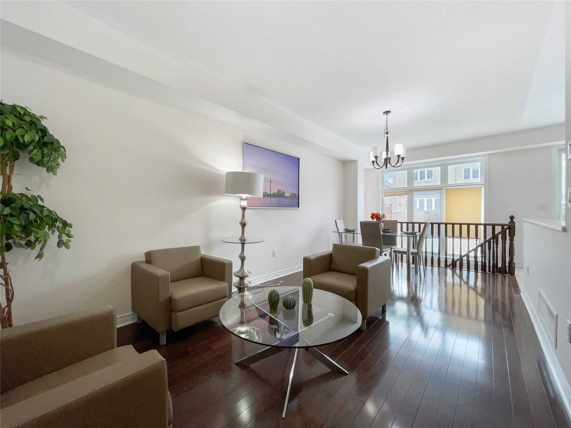 16 Aspenview Ave