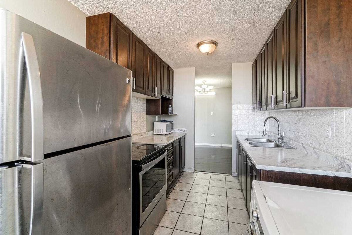 17 Knightsbridge Rd, #1803