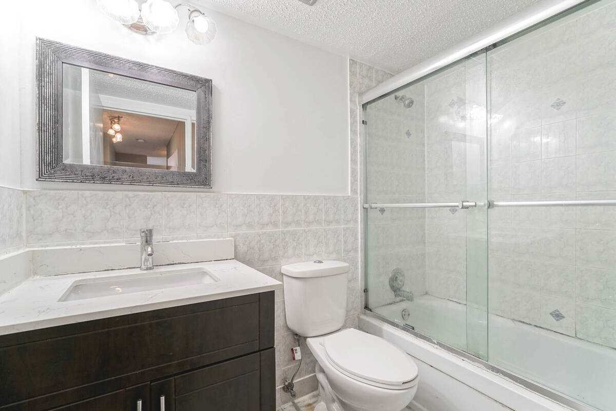 17 Knightsbridge Rd, #1803