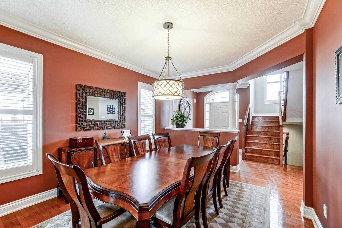 2464 Chaplin Rd