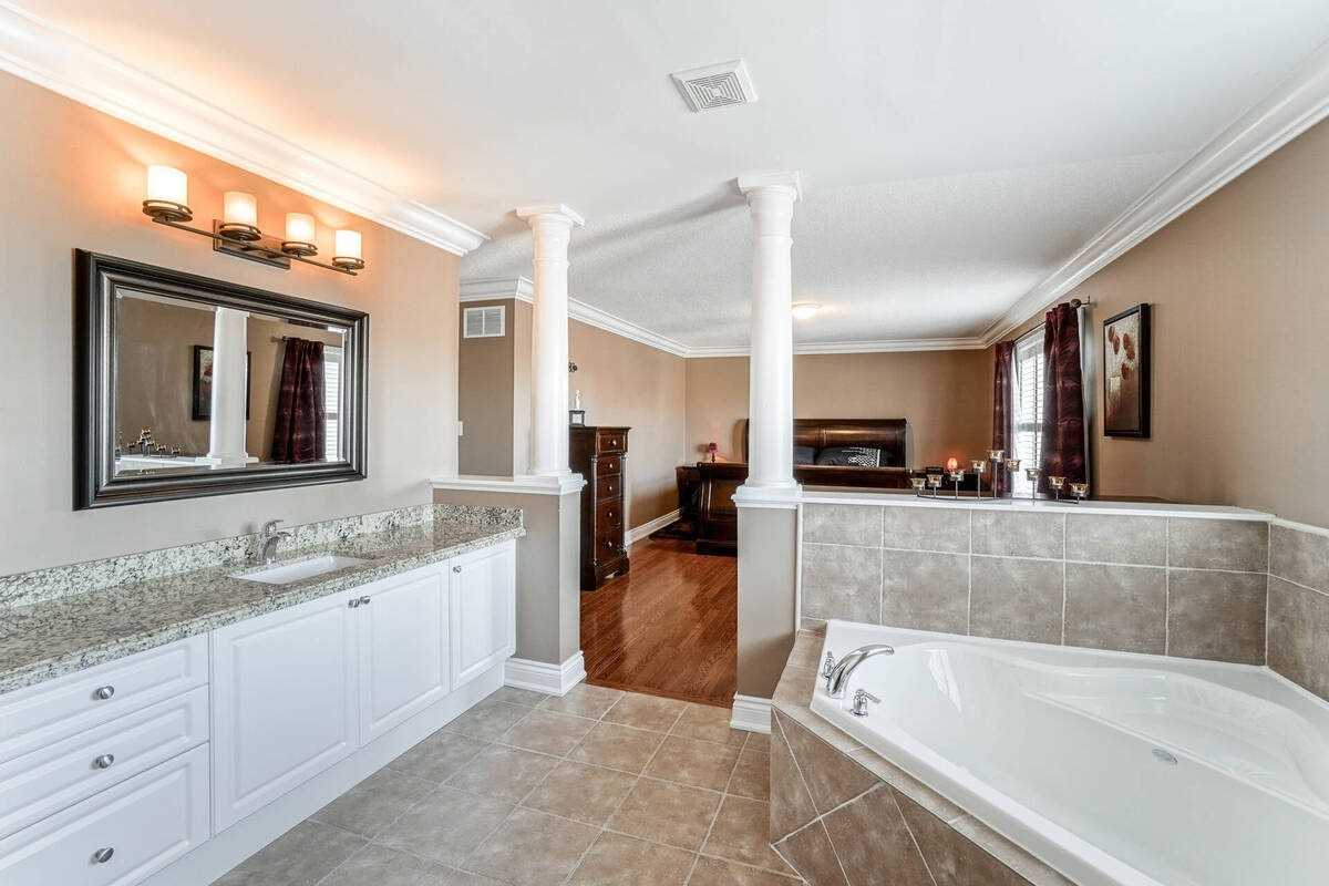 2464 Chaplin Rd