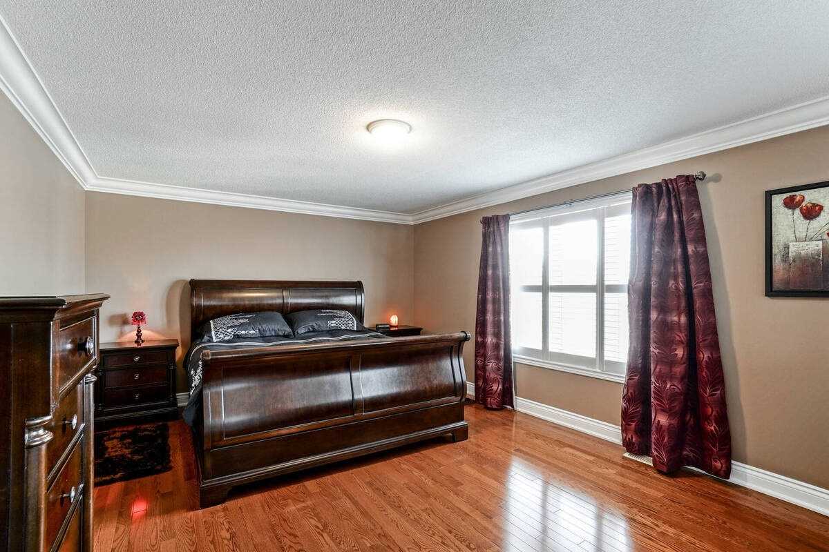 2464 Chaplin Rd