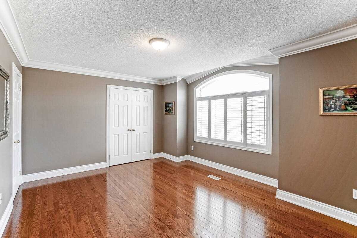 2464 Chaplin Rd