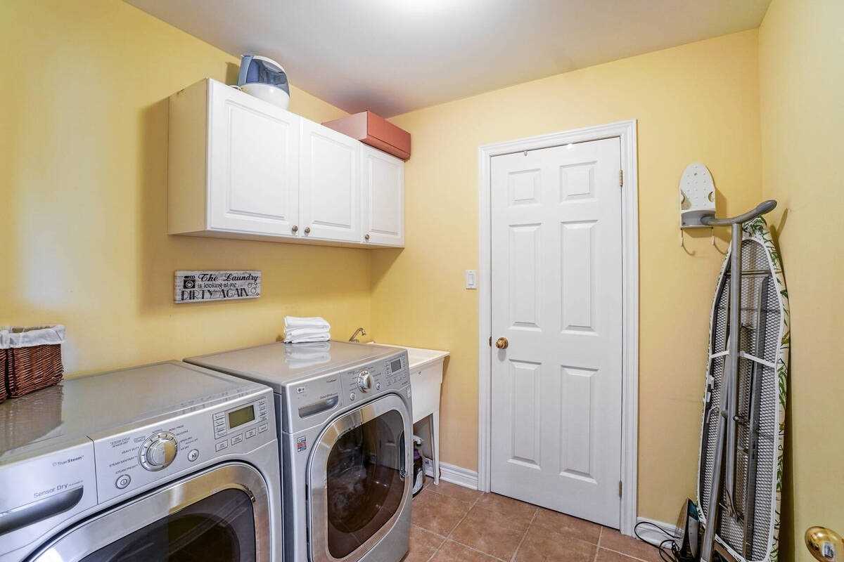 2464 Chaplin Rd