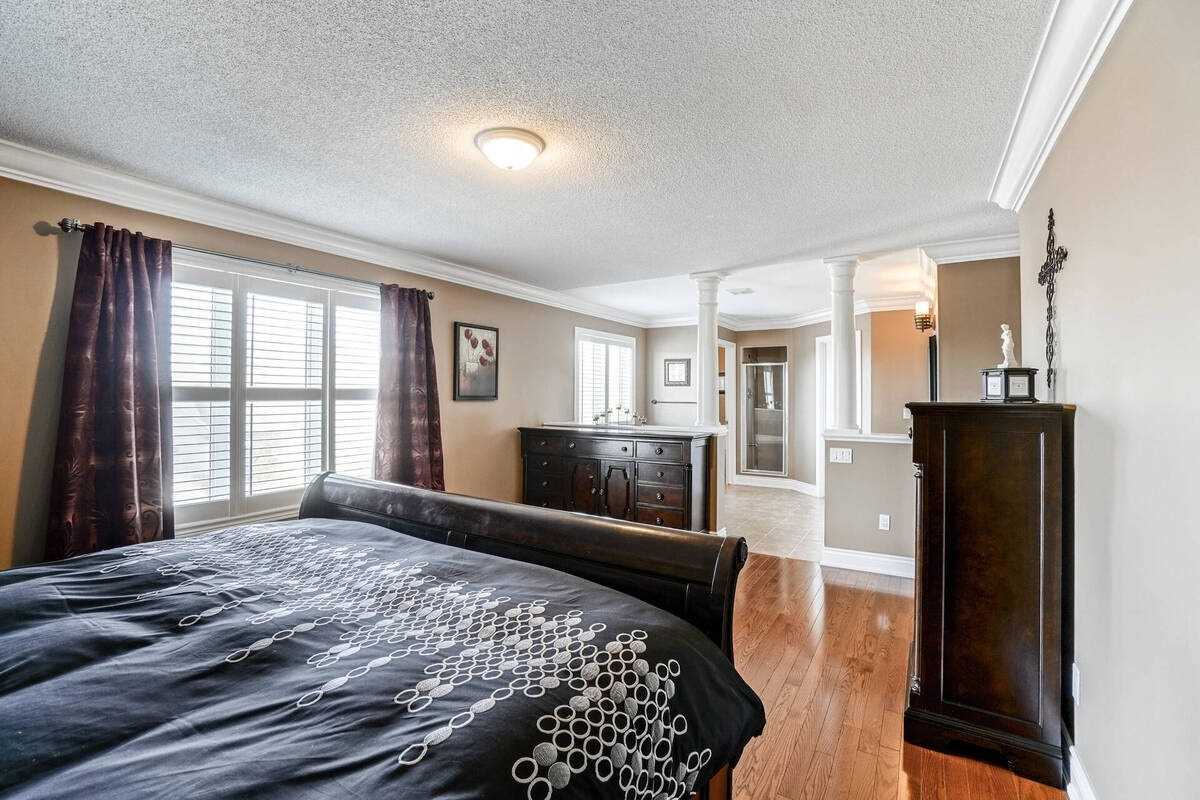2464 Chaplin Rd