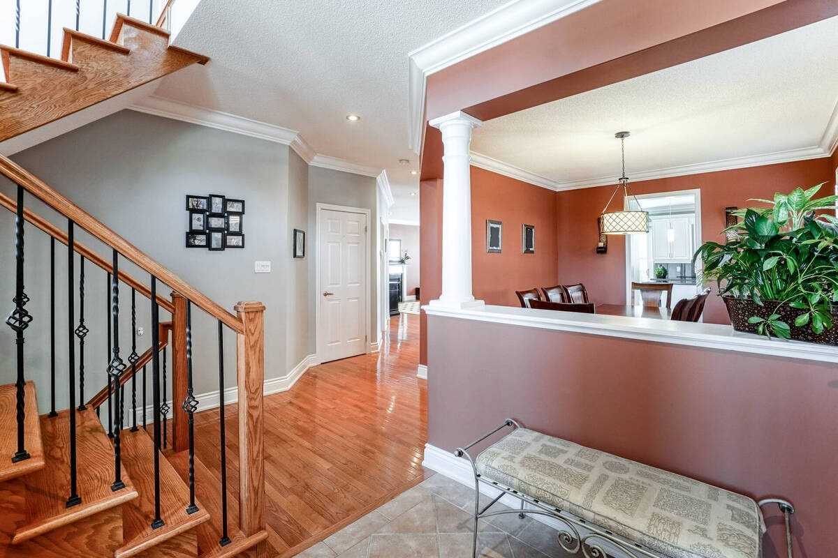 2464 Chaplin Rd
