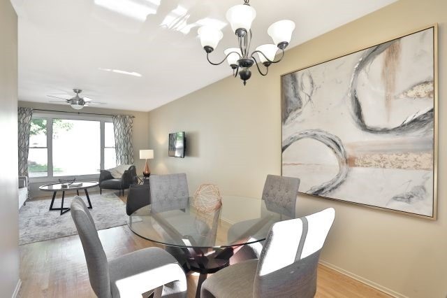 16 Onslow Crt, #Main