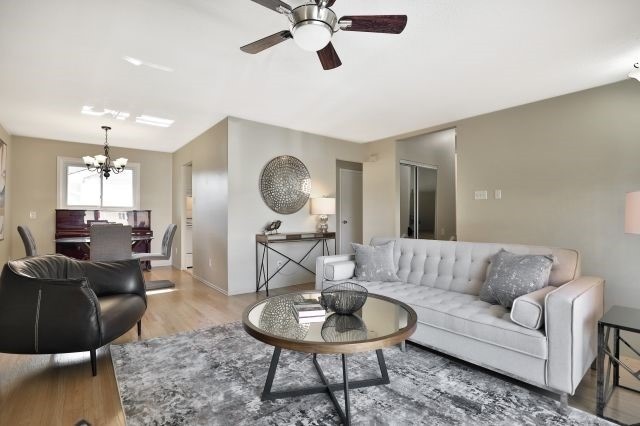 16 Onslow Crt, #Main
