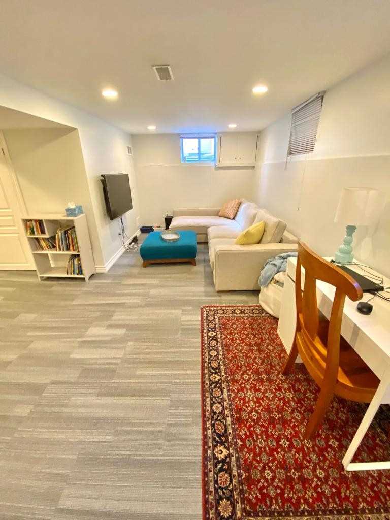 358 Arden Cres