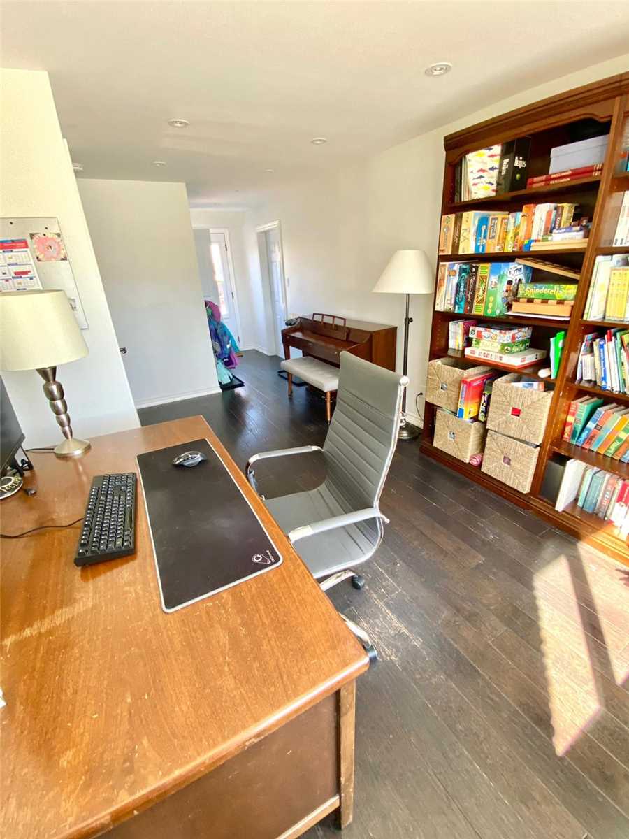 358 Arden Cres