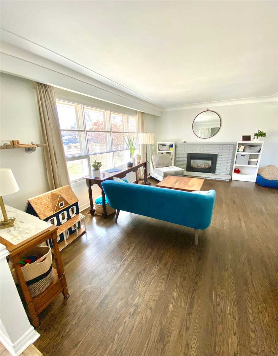 358 Arden Cres