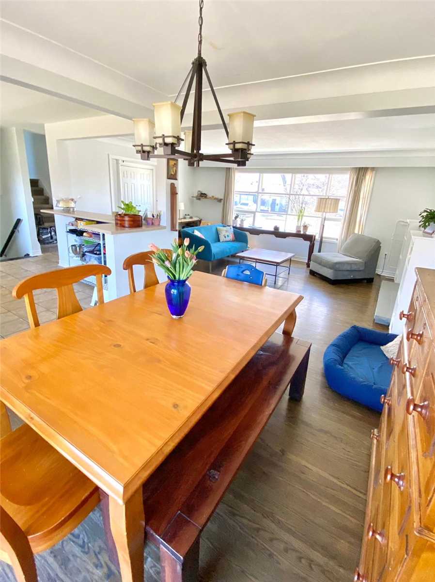 358 Arden Cres