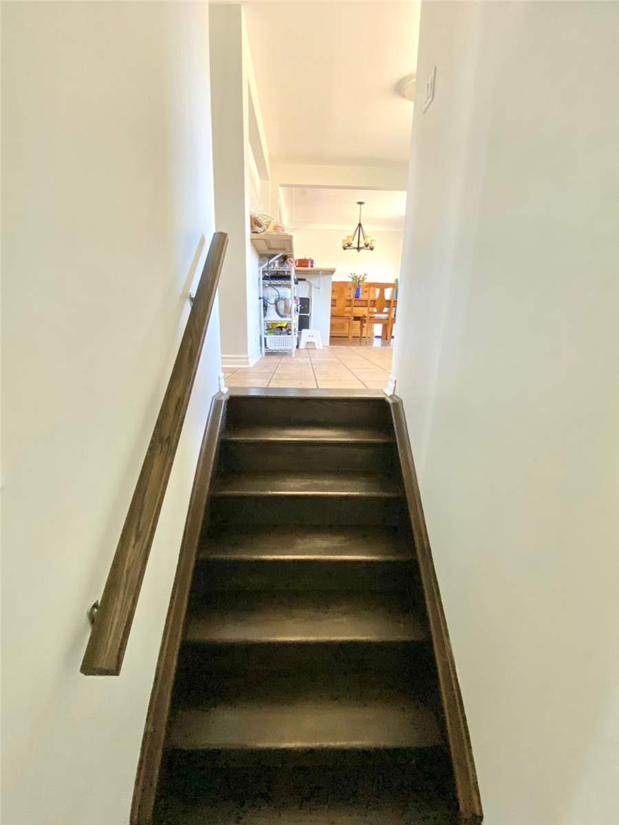 358 Arden Cres
