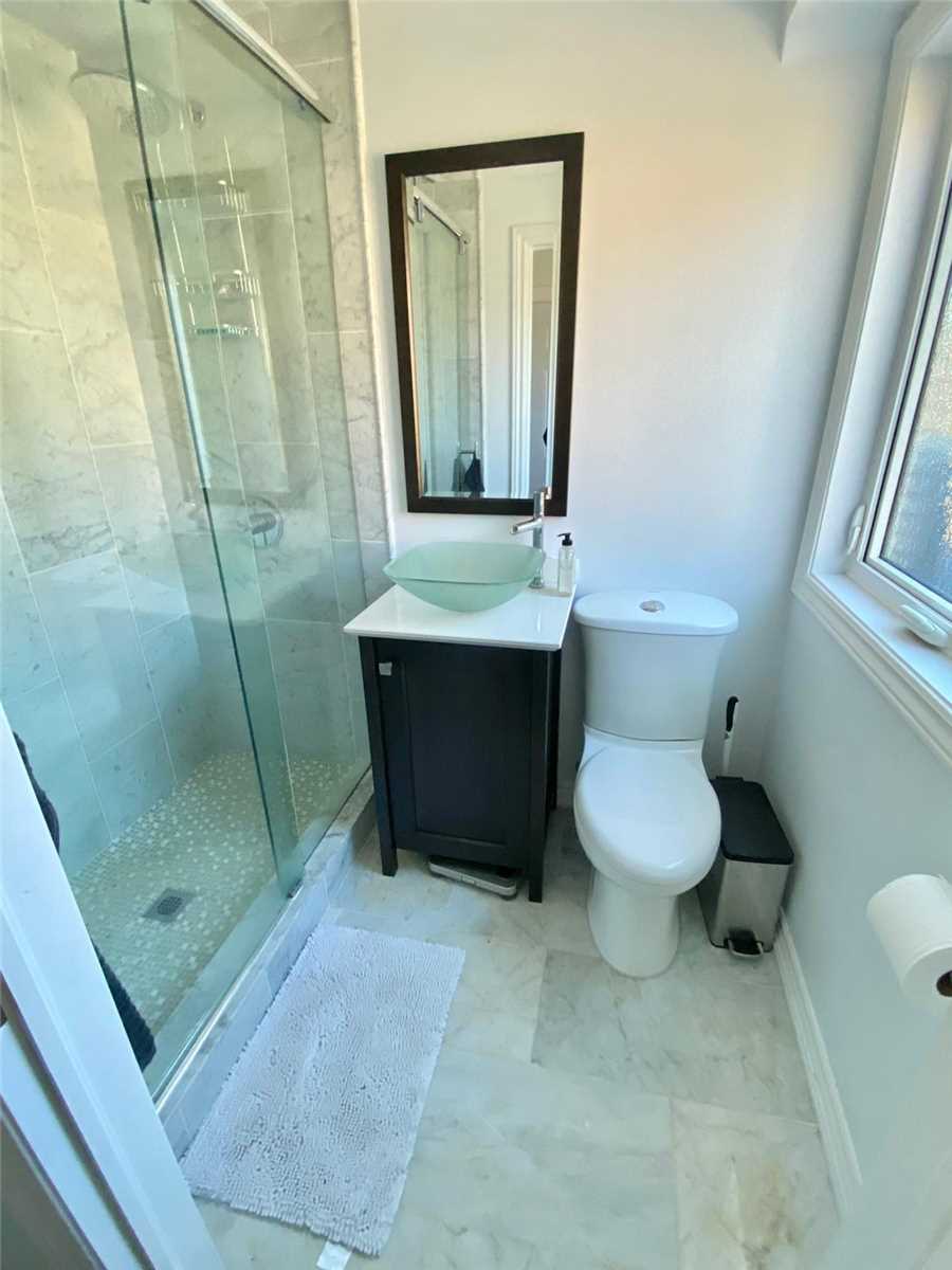 358 Arden Cres