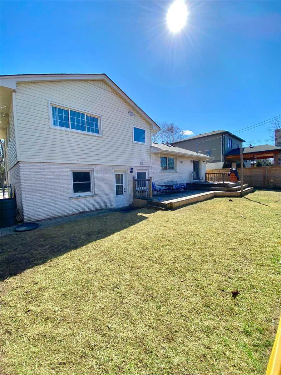 358 Arden Cres