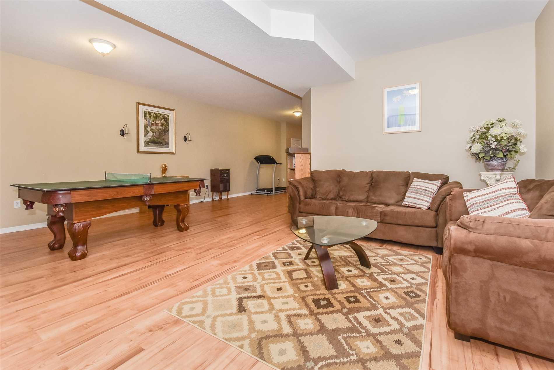 26 Murray Crt
