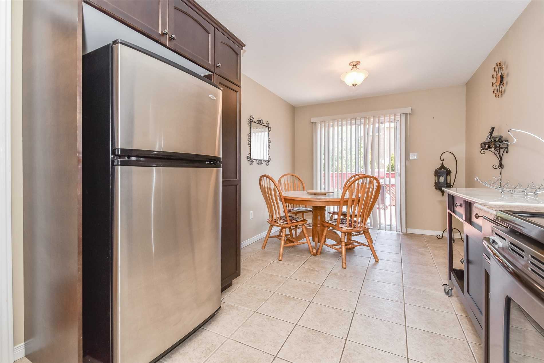 26 Murray Crt