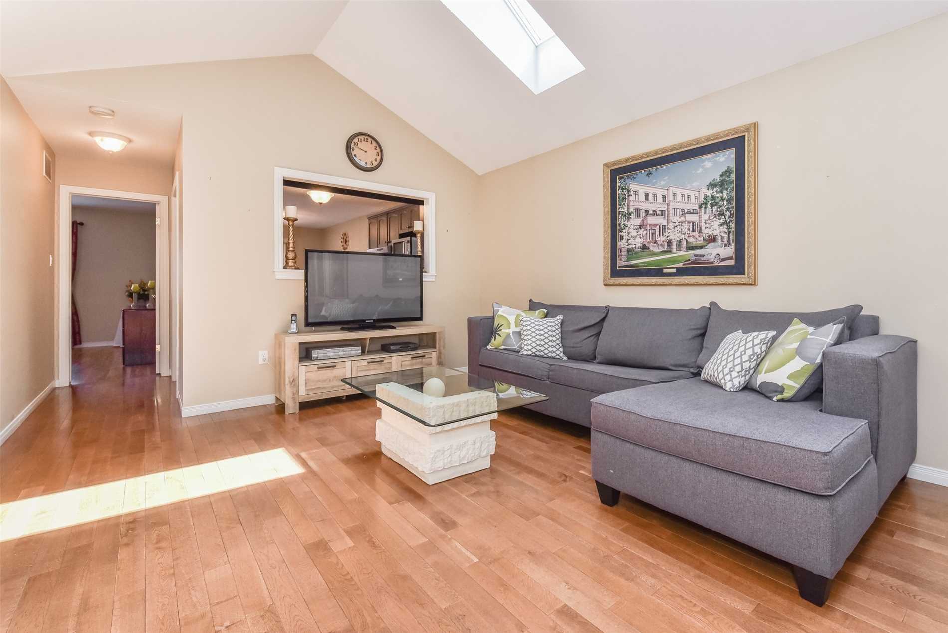 26 Murray Crt